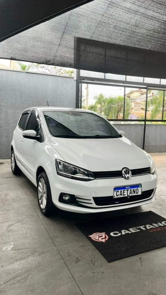 VW - VolksWagen Fox Connect 1.6 Flex 8V 5p