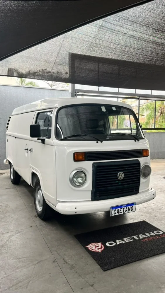 VW - VolksWagen Kombi Furgão 1.4 Mi Total Flex 8V
